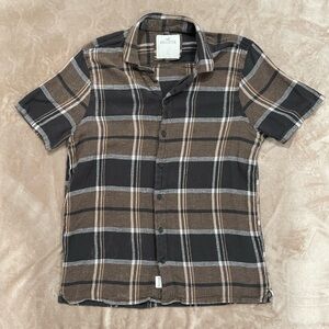 Hollister Button down